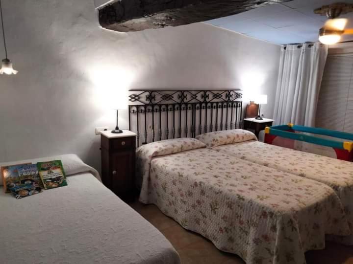 Hostal Los Aromas Villena Eksteriør billede